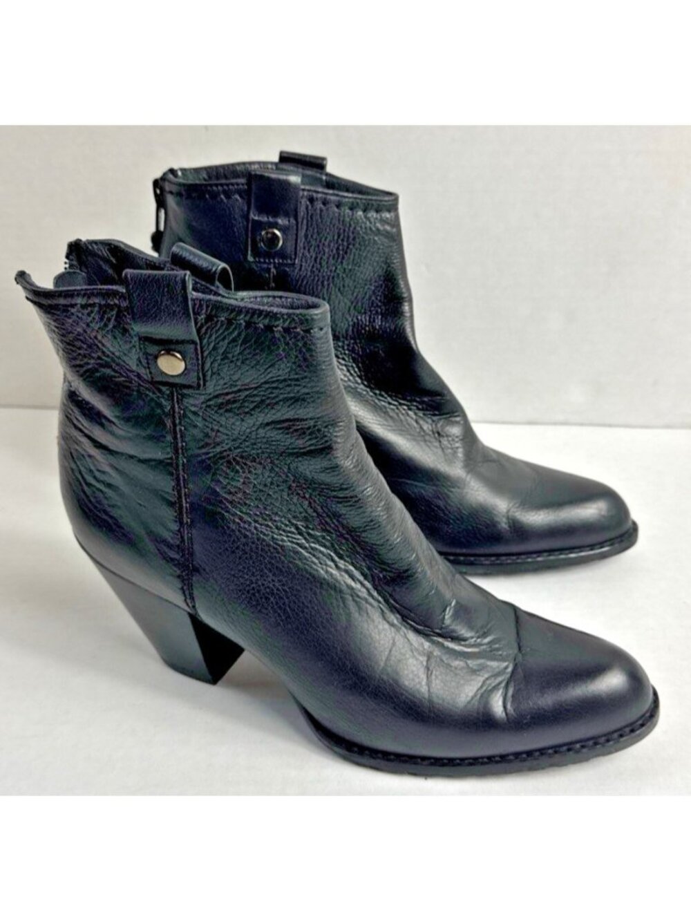 Stuart Weitzman Womens Western Style Hipgal Leather Bootie Black Size 6M EUC